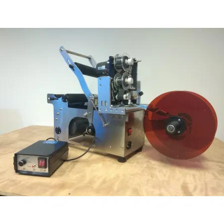 Etykieciarka półautomatyczna 3